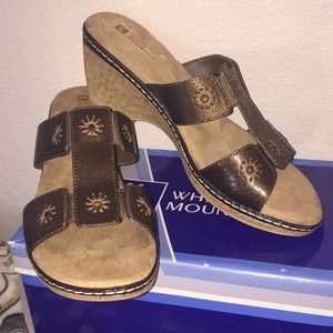 NEW White Mountain size 10 slide sandal